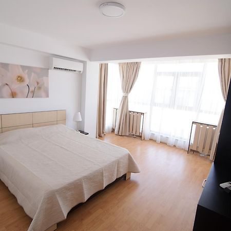 Apartamente Mamaia Nord D5 那沃达利 外观 照片