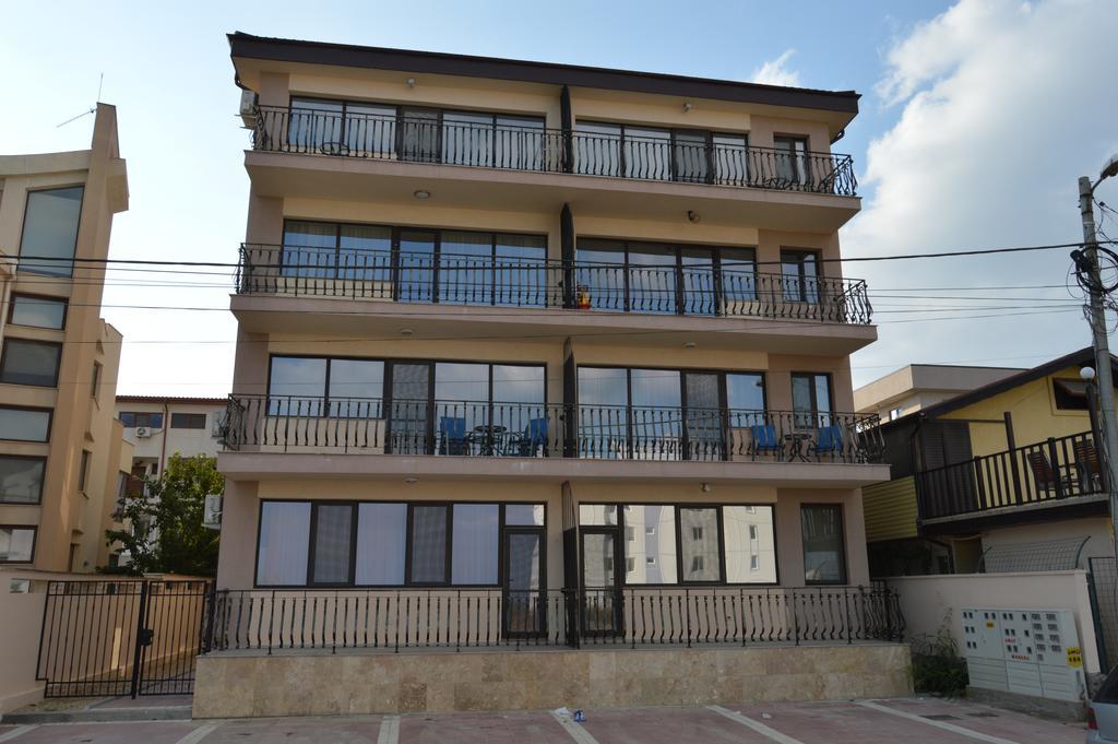 Apartamente Mamaia Nord D5 那沃达利 外观 照片