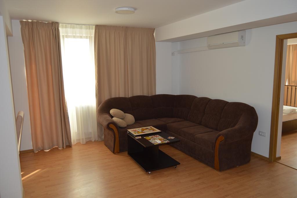 Apartamente Mamaia Nord D5 那沃达利 外观 照片