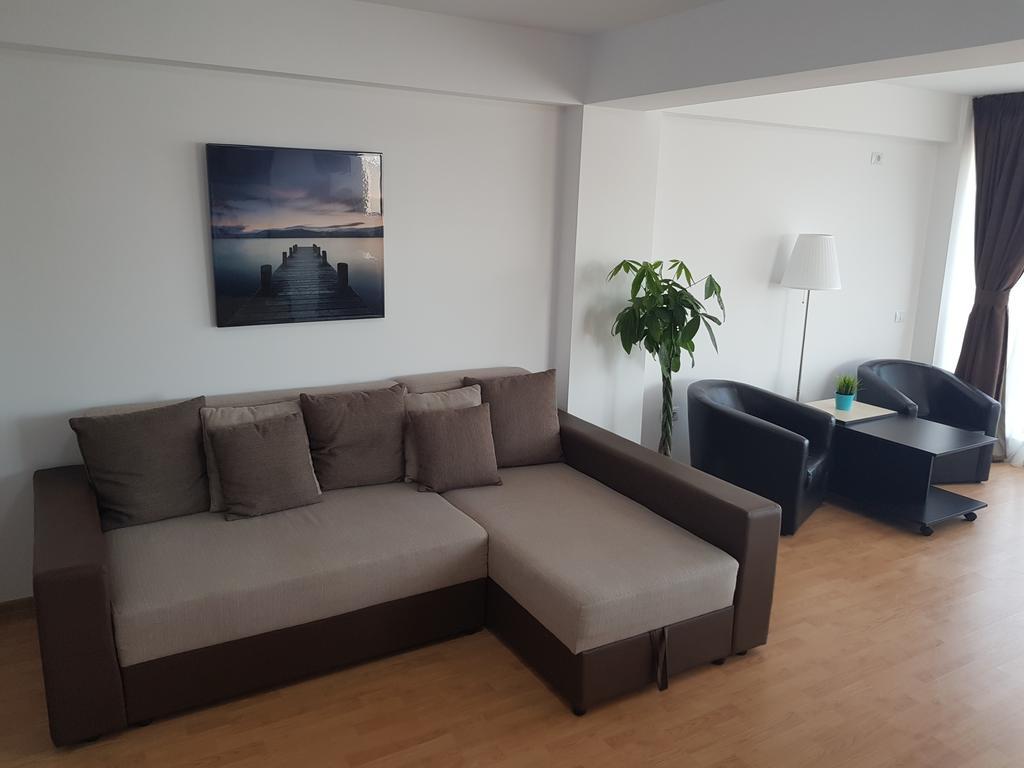 Apartamente Mamaia Nord D5 那沃达利 外观 照片